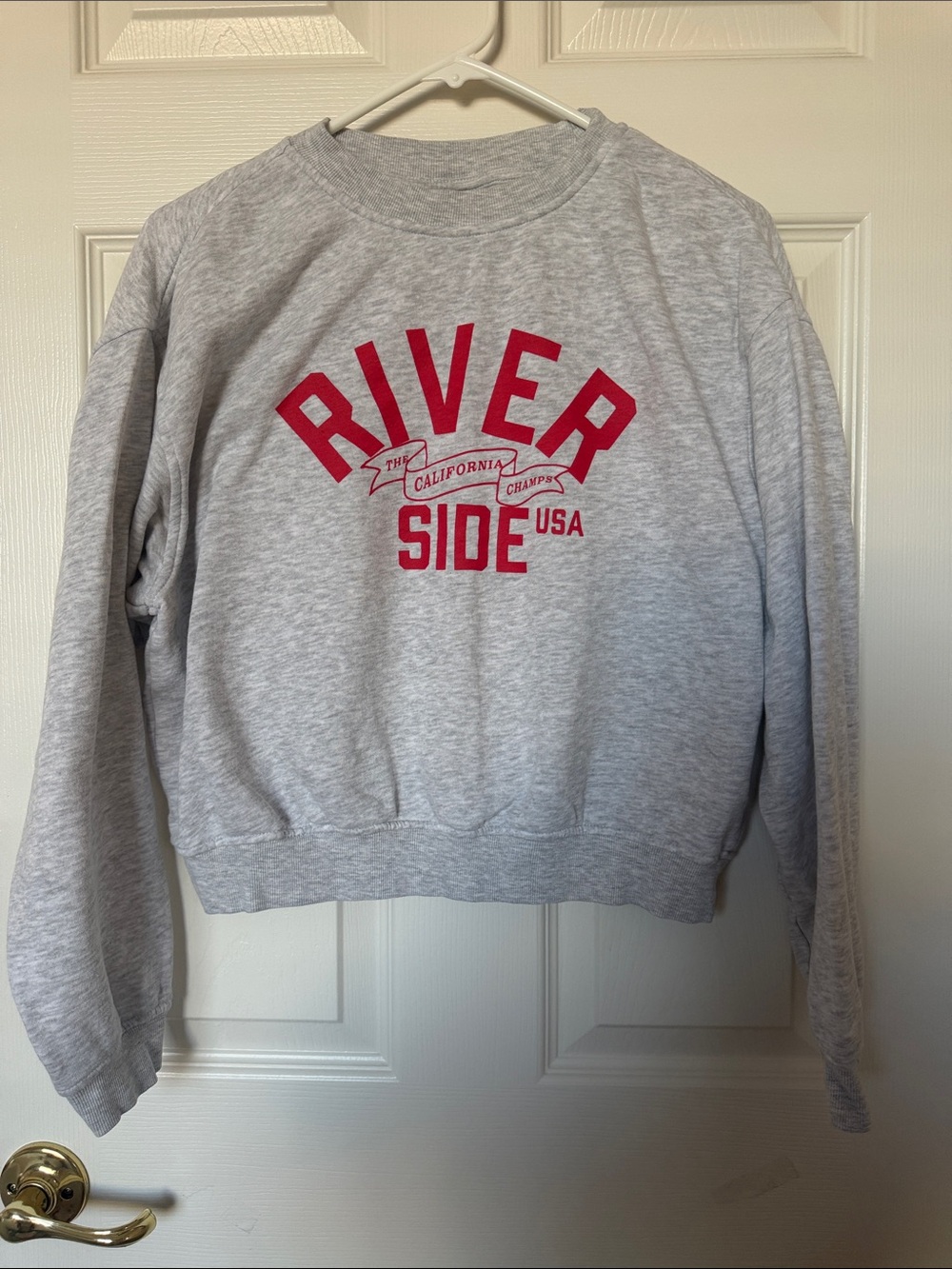 H&M Gray Crewneck Sweatshirt with Red 'RIVER SIDE' Graphic